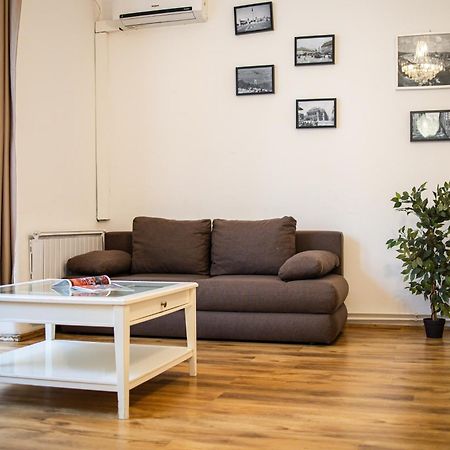 בודפשט Real Apartments Lovag מראה חיצוני תמונה