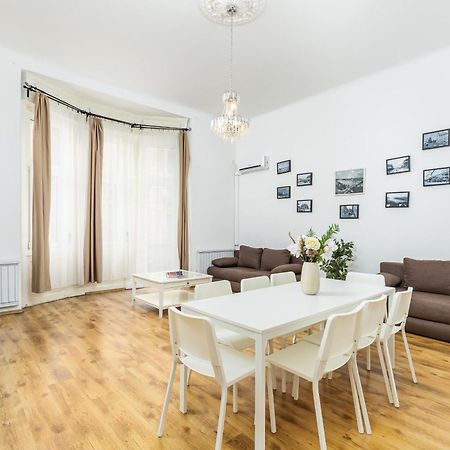 בודפשט Real Apartments Lovag מראה חיצוני תמונה