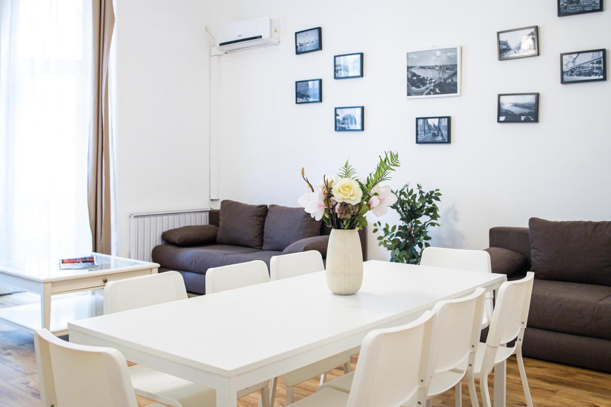 בודפשט Real Apartments Lovag מראה חיצוני תמונה