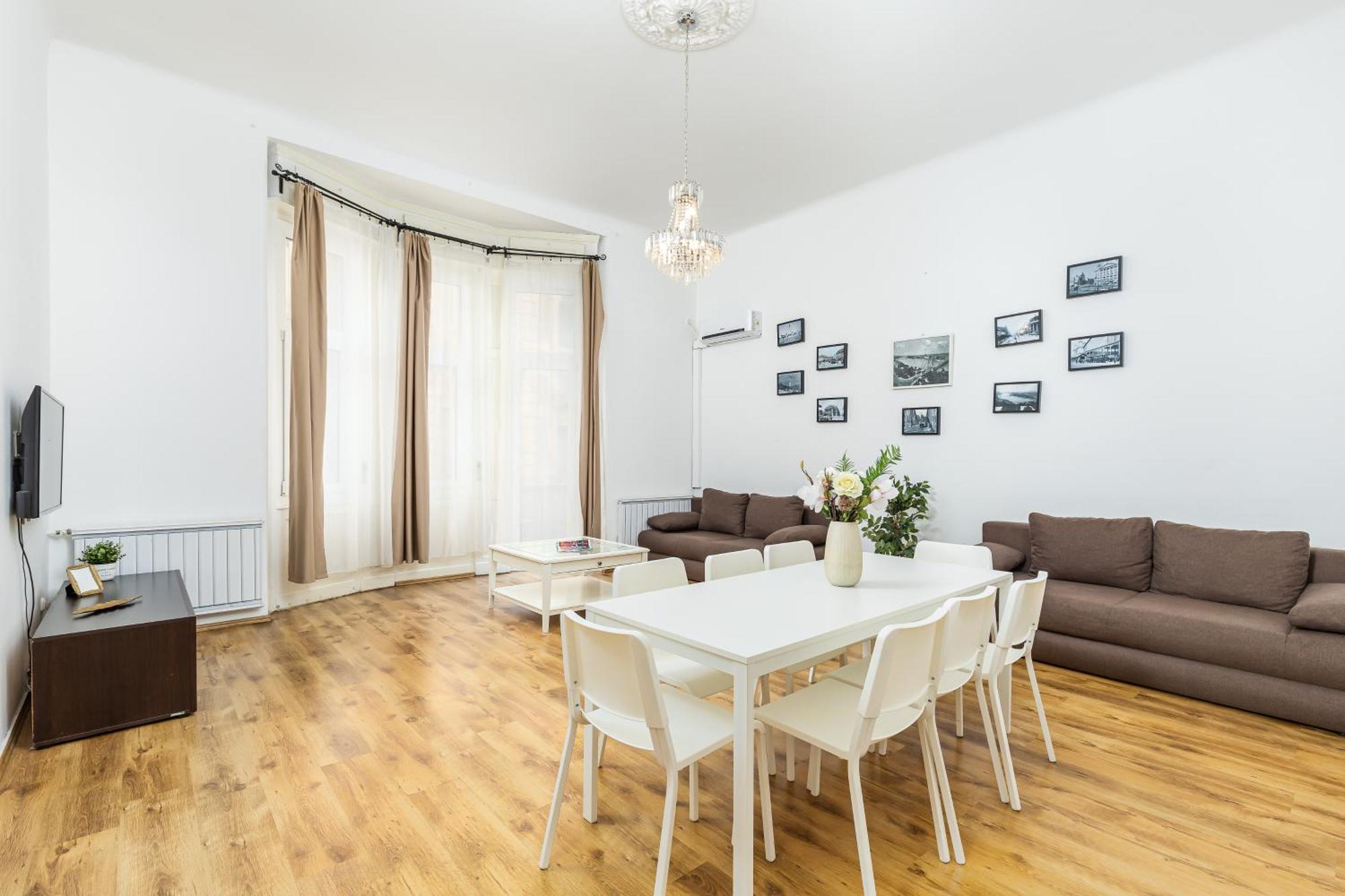 בודפשט Real Apartments Lovag מראה חיצוני תמונה