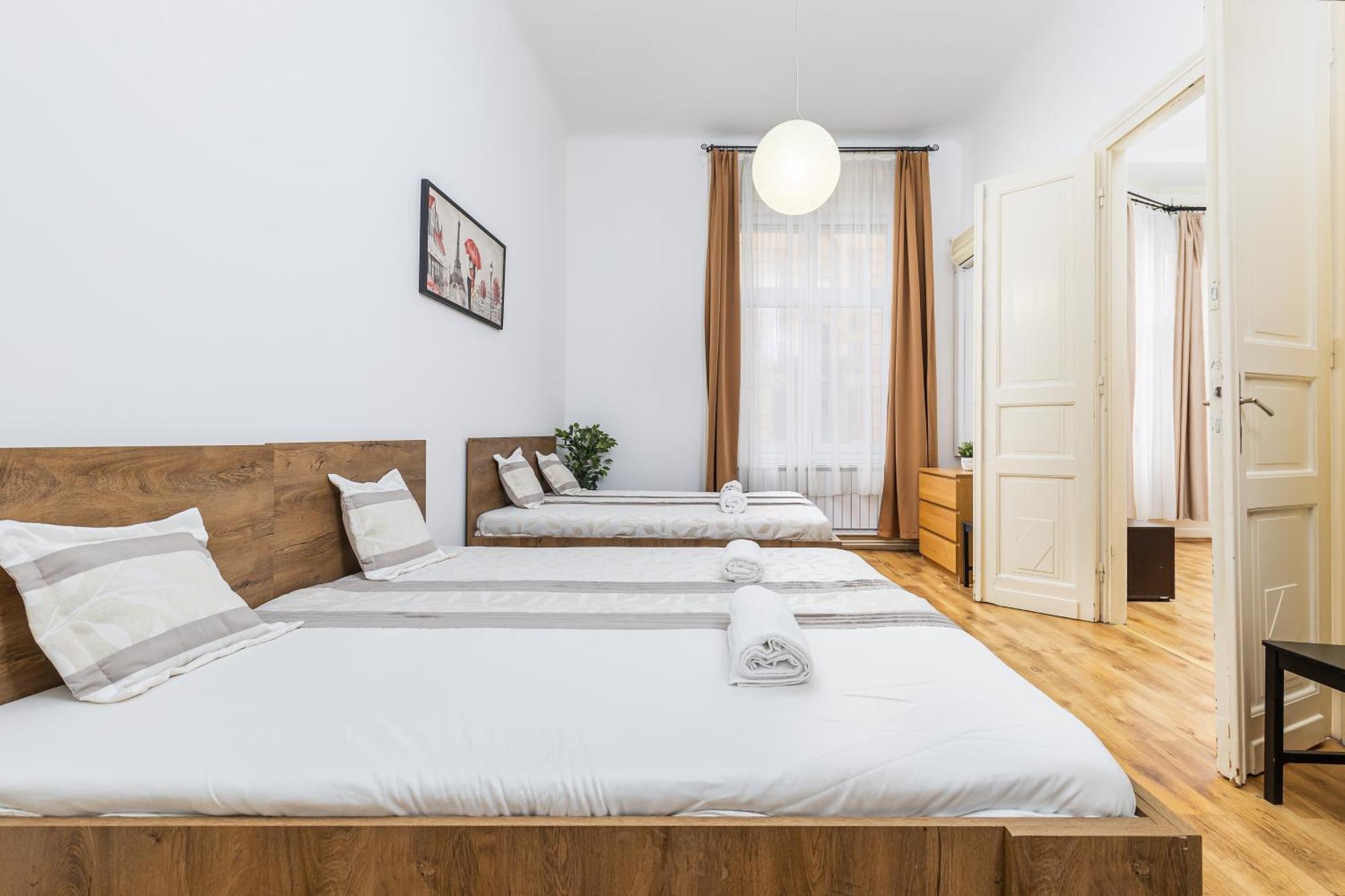 בודפשט Real Apartments Lovag מראה חיצוני תמונה