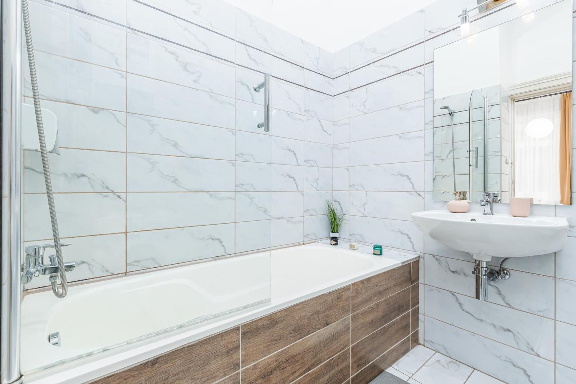 בודפשט Real Apartments Lovag מראה חיצוני תמונה
